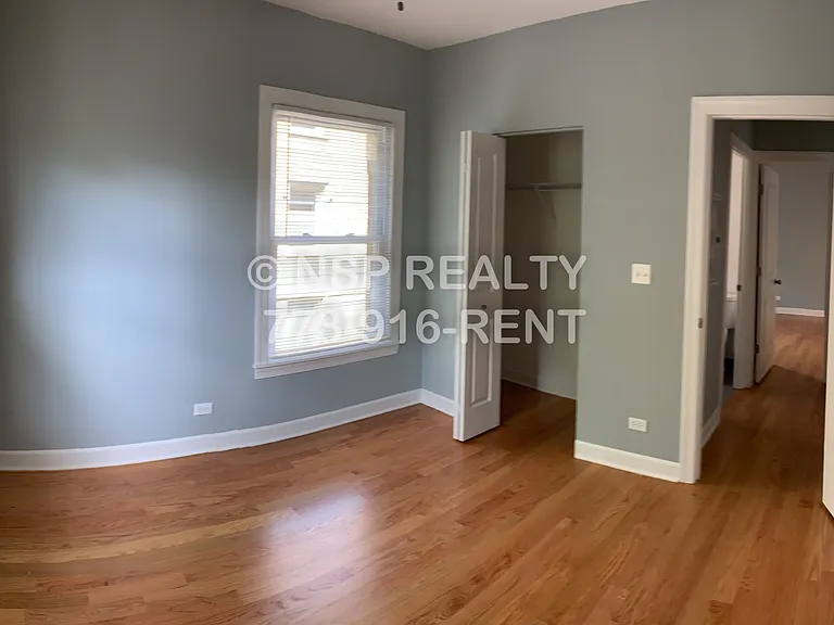1644 W Pratt Blvd #1A — Photo 2