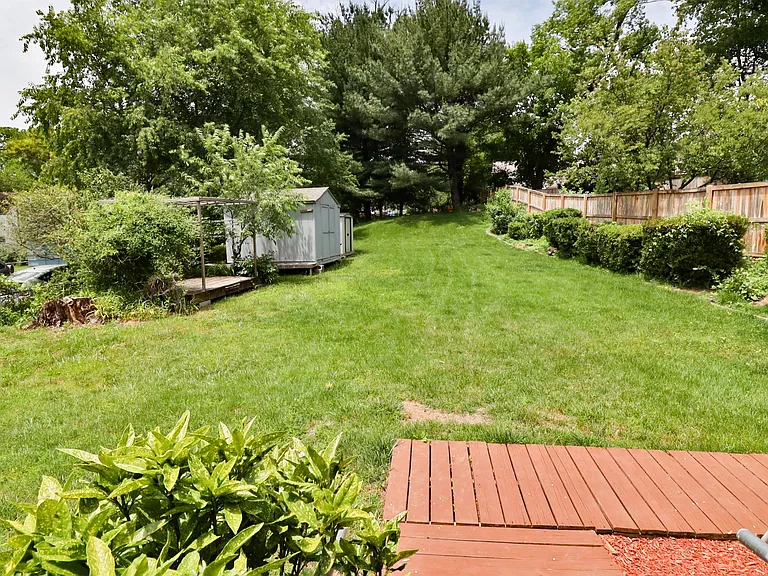 13002 Atlantic Ave — Photo 28