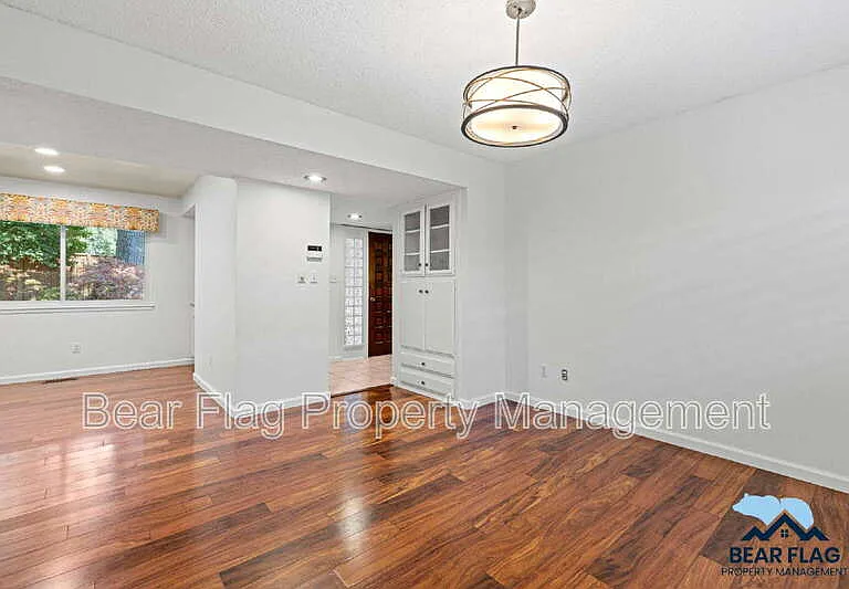 7919 Ridgemont Dr — Photo 12
