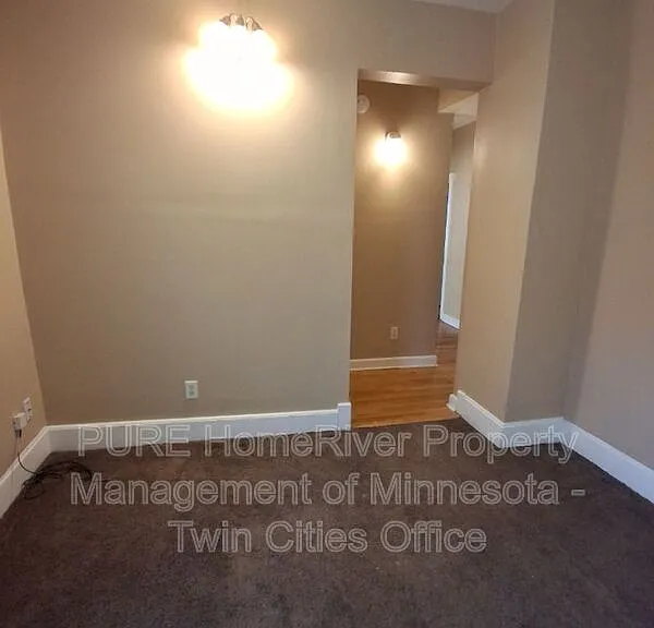 987 Churchill St #1 — Photo 9