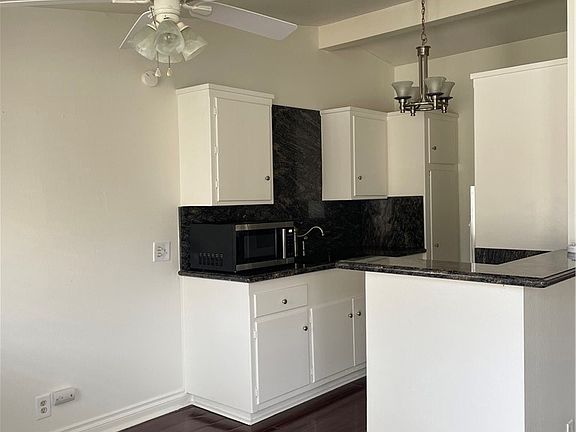 5th image of 528 Cherry Ave APT C