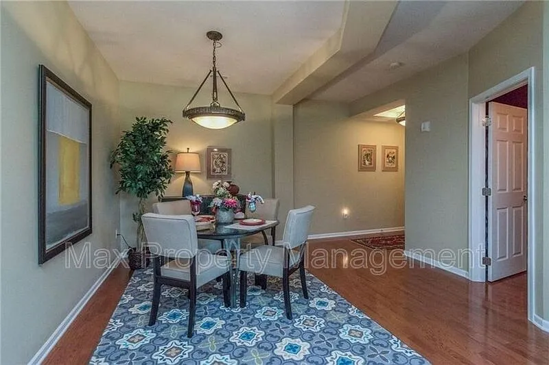 2 bed, 2.0 bath, 1415 sqft, $1,595 — Photo 3