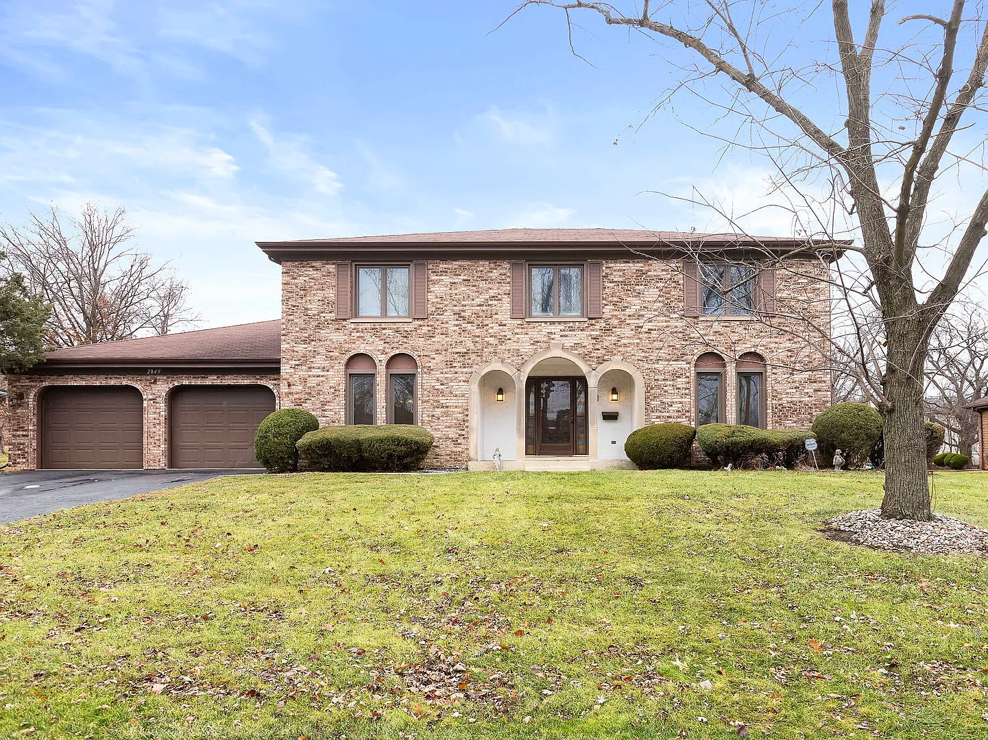 2849 Alexander Cres photo 1