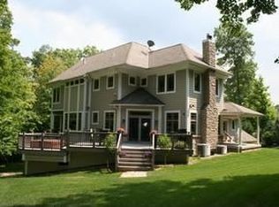 4555 Summit Cir #6, Brecksville, OH 44141