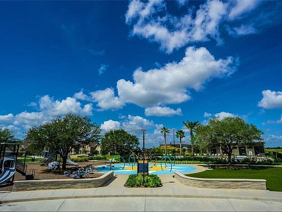 5th image of 110 Candlelight Ridge Ct