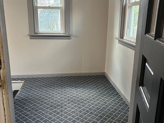 2nd image of 56 W 19th St