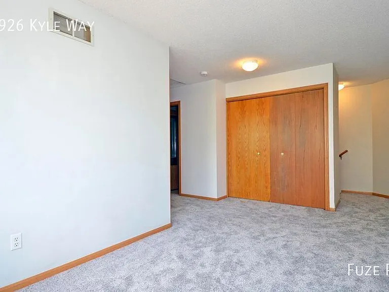 1926 Kyle Way — Photo 11