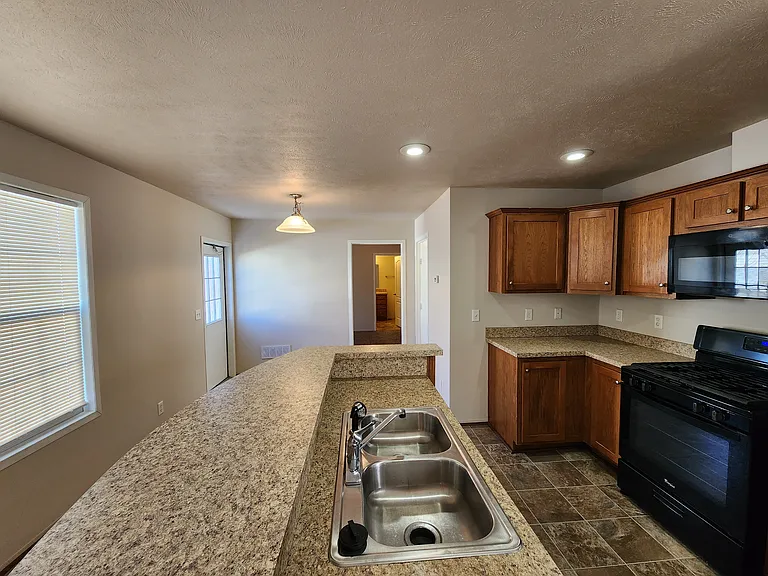 Meadowbrook Estates — Photo 23
