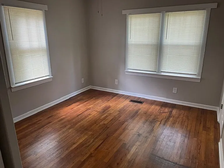 147 Mallory Dr — Photo 4