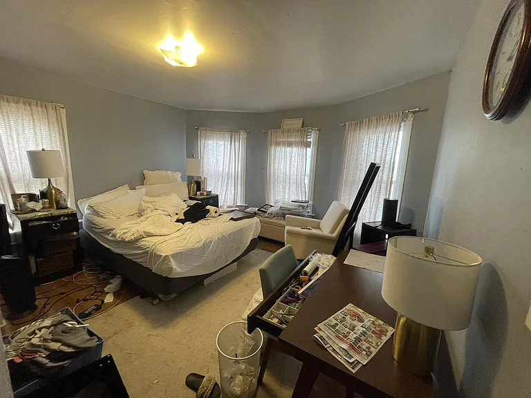 272 Pearl St — Photo 4