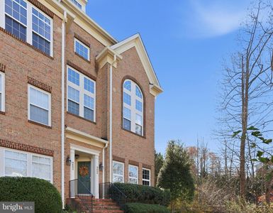 9800 Pickens Pl, Manassas Park, VA, 20111