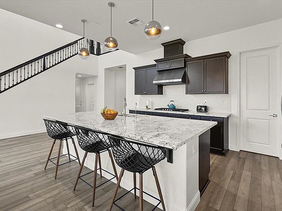 4th image of 499 Bonte Ct