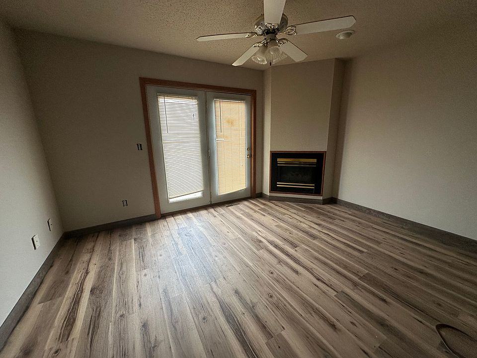 1st image of 922 23rd Ave APT G