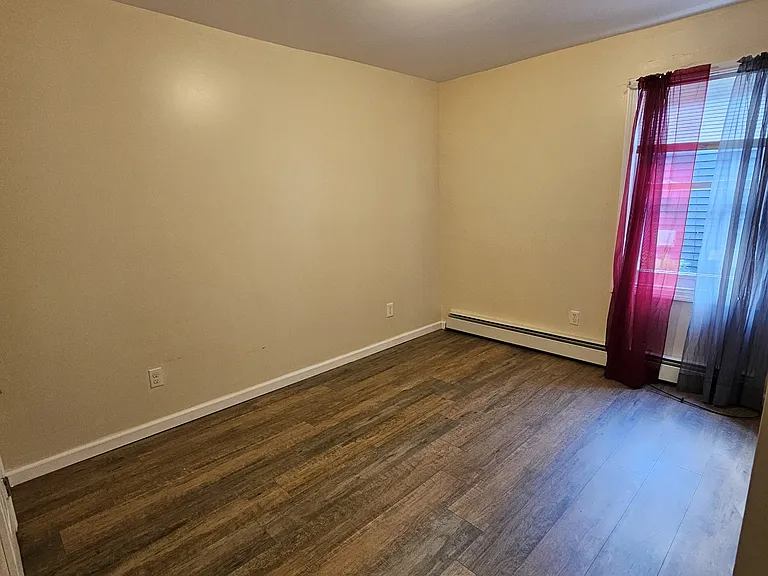 65 Smith St #1 — Photo 12