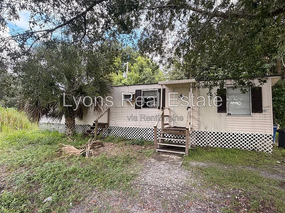 7847 Suncoast Dr