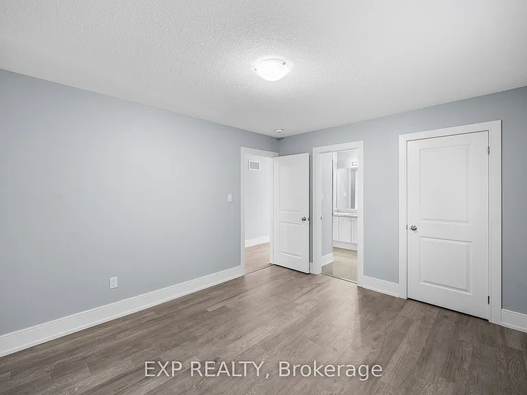 35 Tyndall Dr — Photo 28