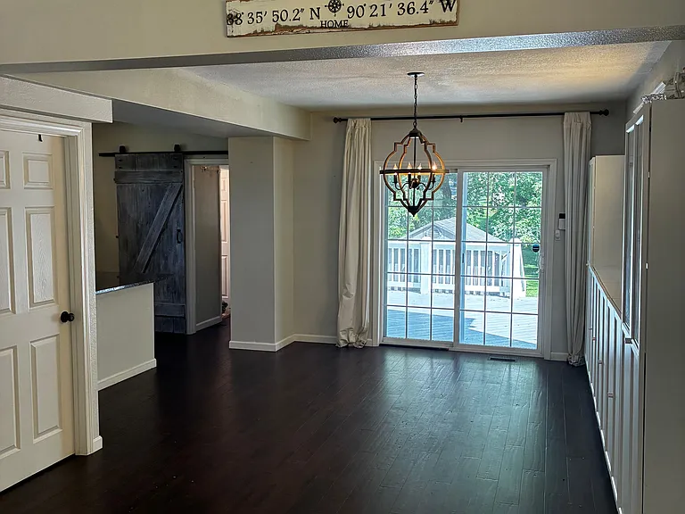 139 W Kirkham Ave — Photo 2