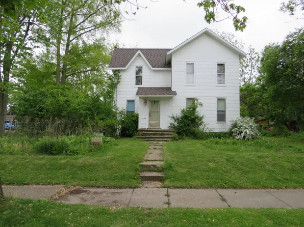 236 S Jeffery Ave, Ithaca, MI 48847