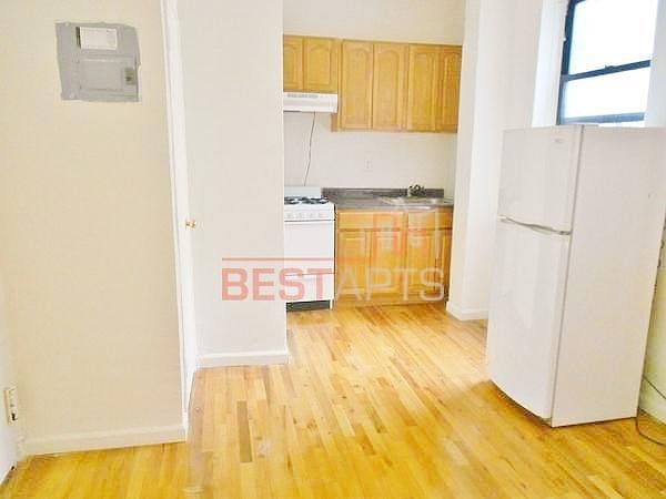 1st image of 309 E 94th St