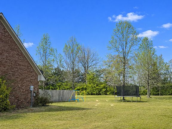 4th image of 50010 Rochelle Dr