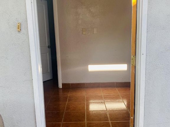 4th image of 547 Washington Ave