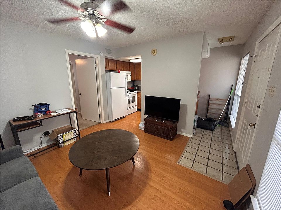 1st image of 3115 Helms St APT 109