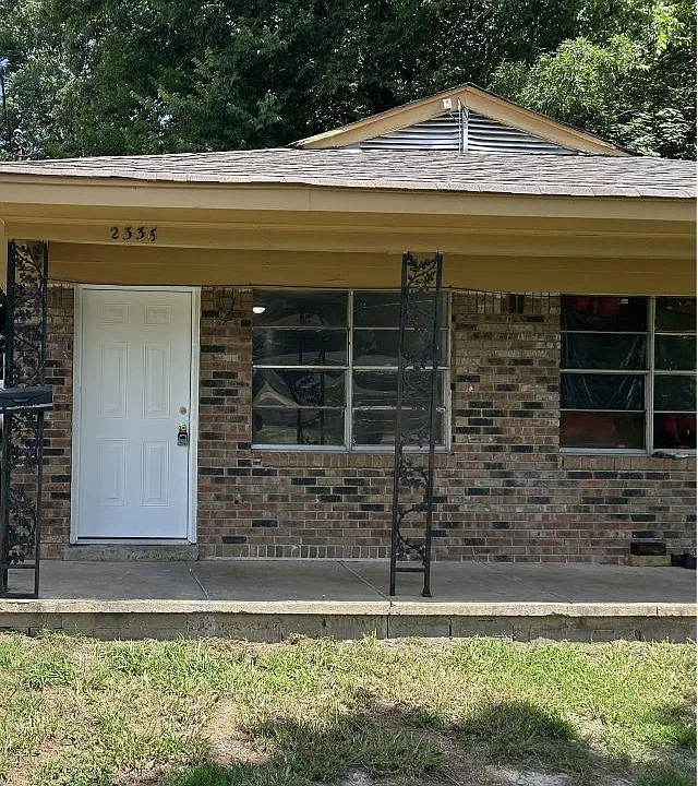 2336 Norman Ave
