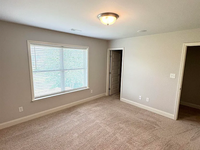 4323 Flint Dr SE — Photo 32