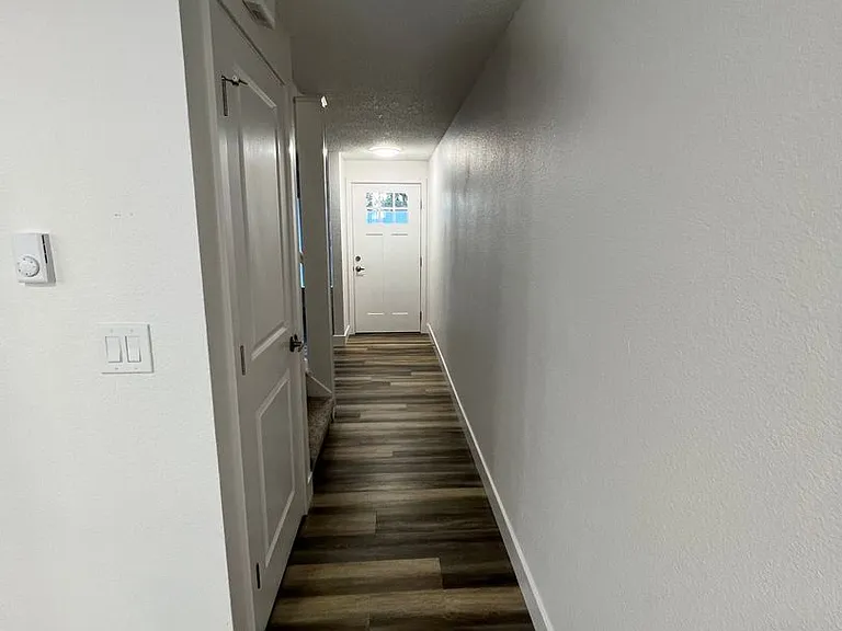 5623-5625 186th Pl SW — Photo 10