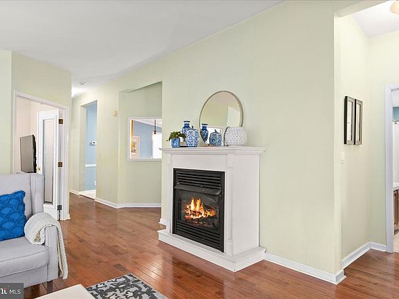 4th image of 33612 Lakeshore Cir #47936