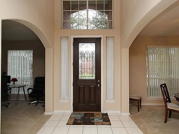 4th image of 8906 Bonnyview Dr