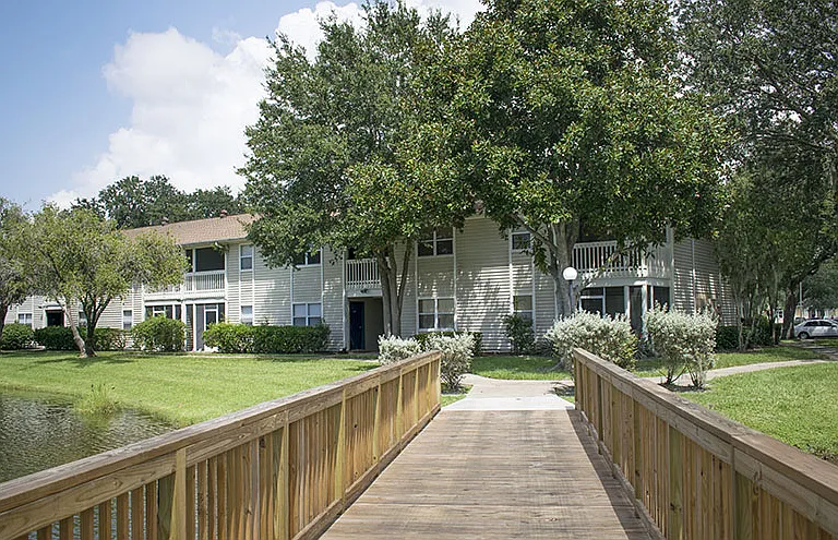 Promenade at Summer Trace Apartments — Photo 17