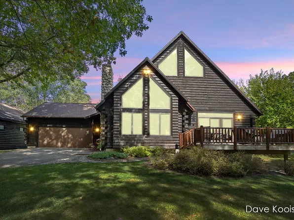 876 Boynton Hills Ave SE, Ada, MI 49301