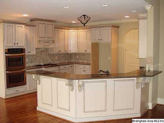 5th image of 1239 Woodlands Way