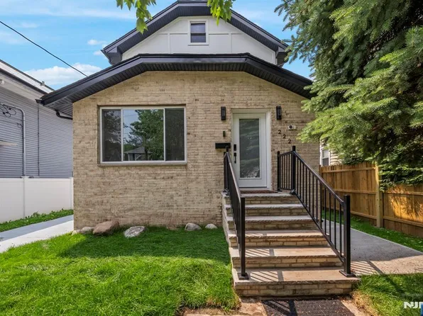 222 4th St, Ridgefield Park, NJ 07660