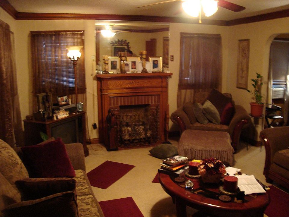 2nd image of 309 Grove Ave