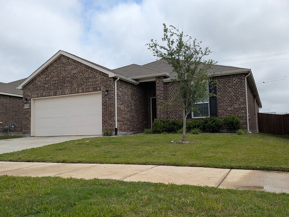 ranch brick home 4 bed room 3 full bath room , build in 2022