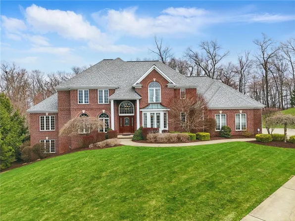 108 Mirage Dr, Cranberry Township, PA 16066