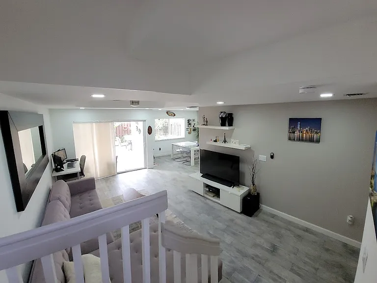 5132 NW 114th Ct — Photo 4
