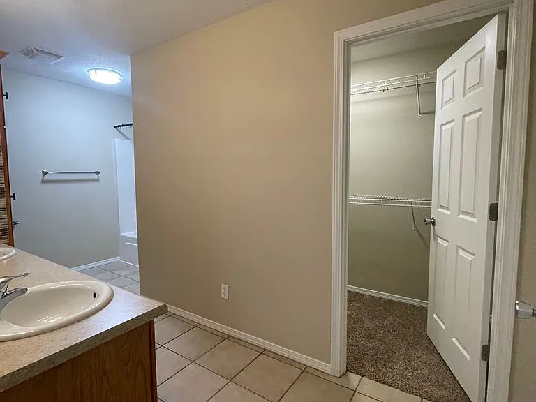 4442 W Normal St — Photo 11