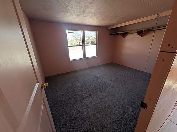 4th image of 102 Maravilla Ln