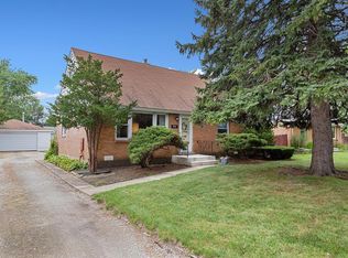 6210 W 83rd St, Burbank, IL