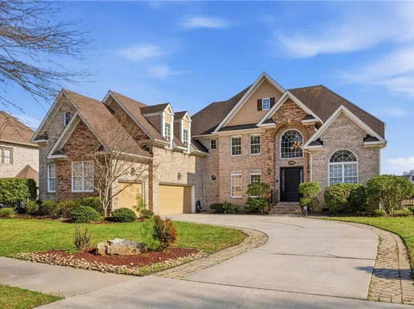 1188 Knights Bridge Ln, Virginia Beach, VA 23455