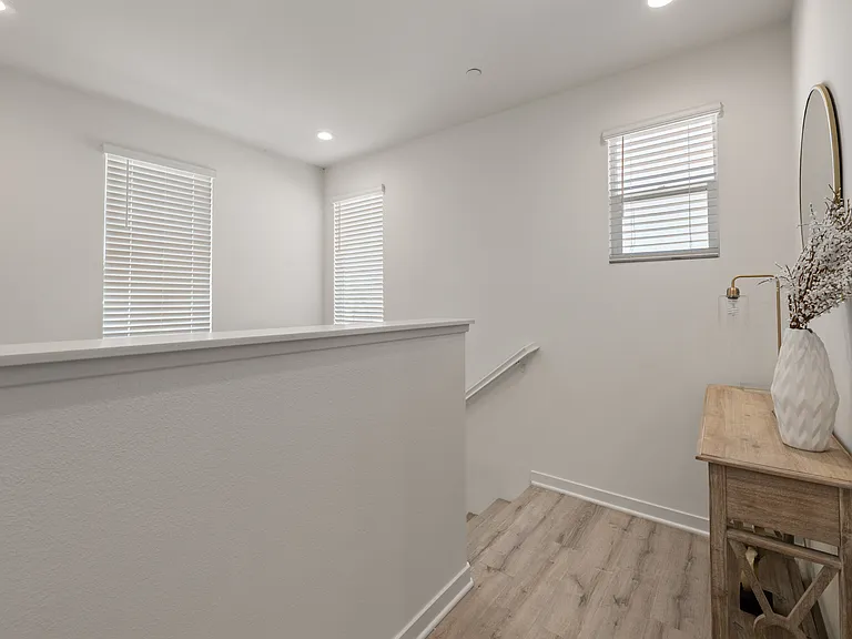 50105 Rocamora St — Photo 12