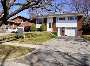 98 Ruskview Rd, Kitchener, ON N2M4S3