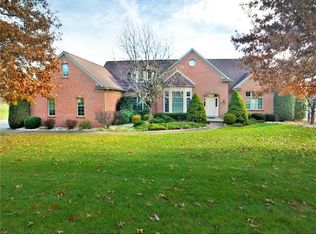 2101 Saint Anne Cmn, North Huntingdon, PA