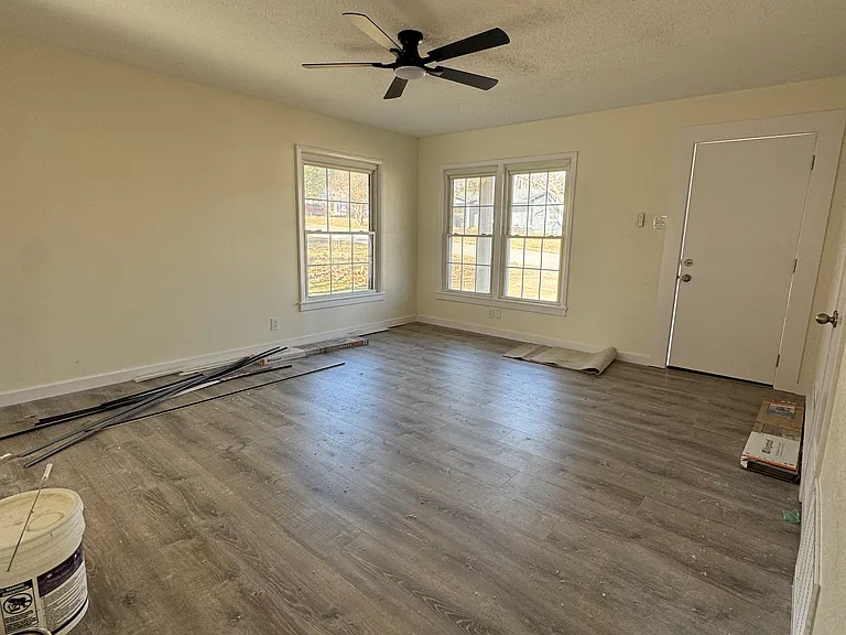 214 E Acheson St #1 — Photo 7