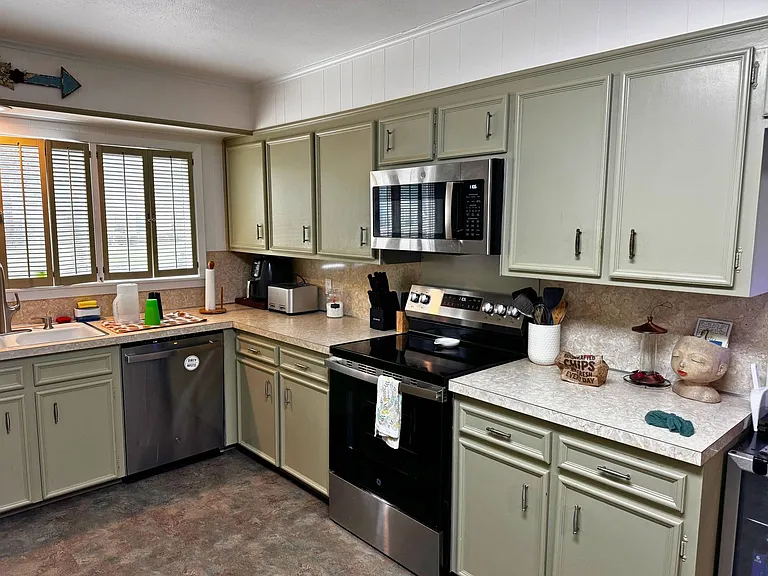 2412 Dartmouth St — Photo 10