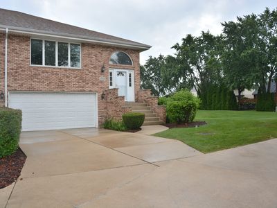 17155 Kamp Ct #9, Tinley Park, IL, 60487