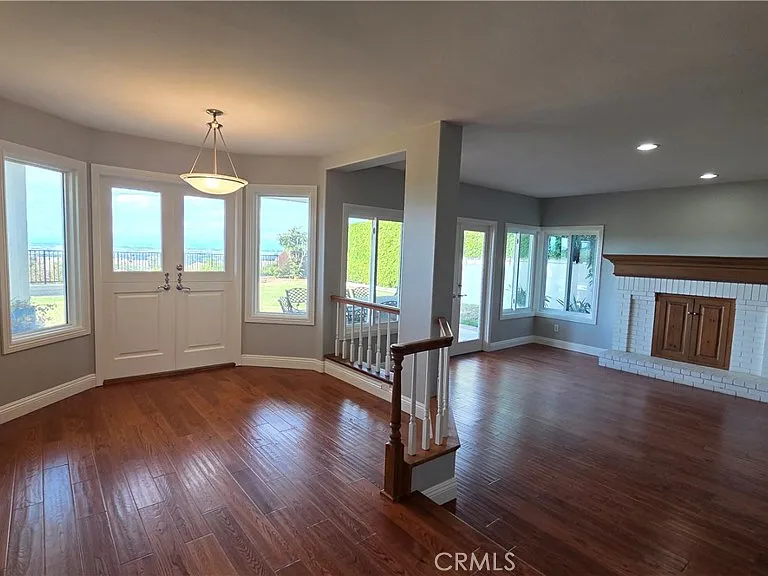 8 Miranda — Photo 13